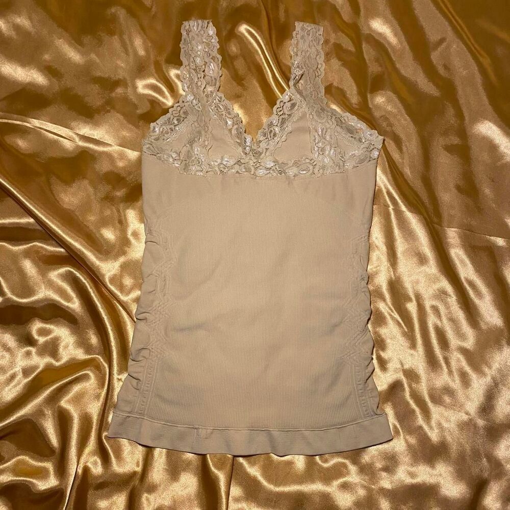 Y2K Cream Lace Trim Ruched Cami Top - Picture 3 of 4